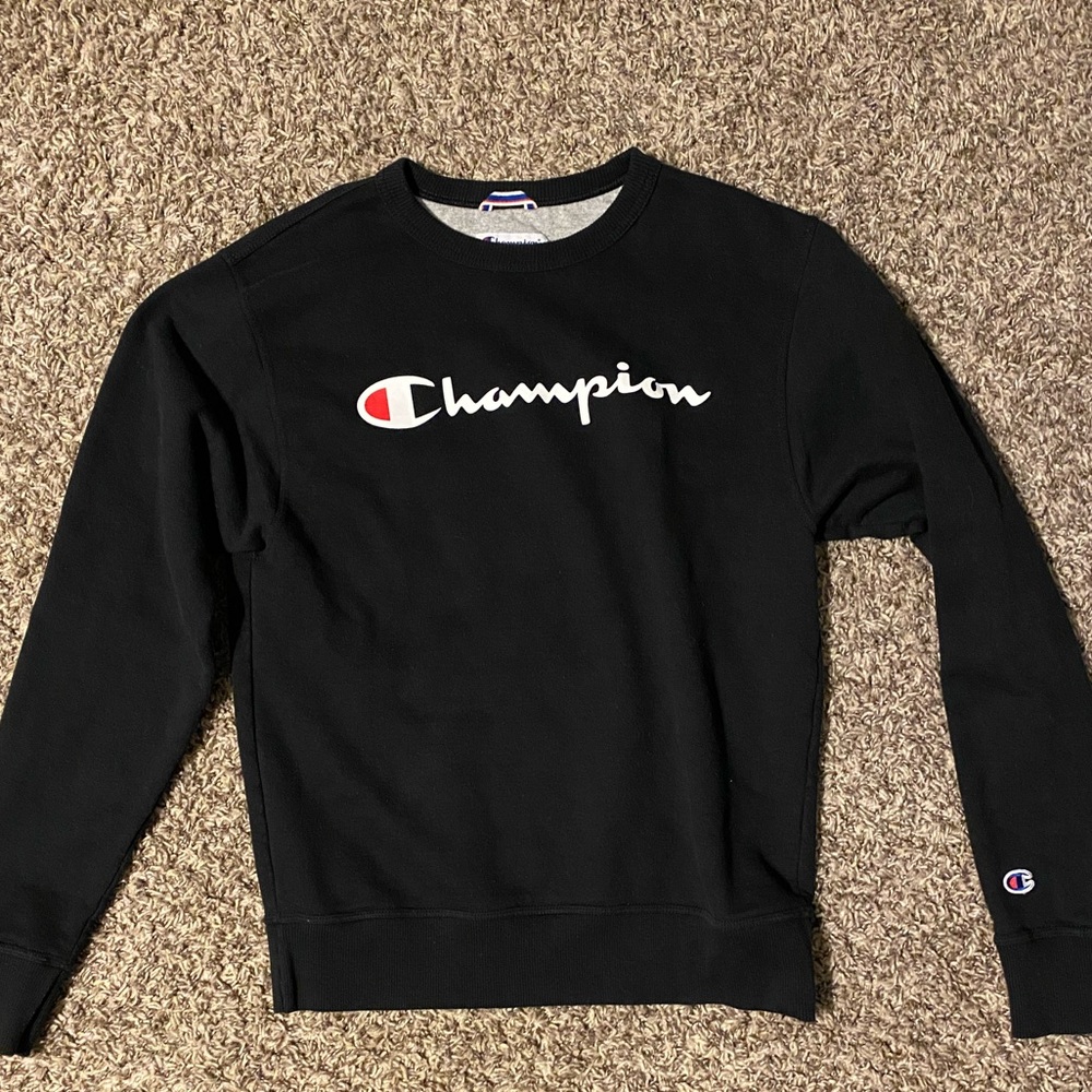 Black champion crewneck. Size small